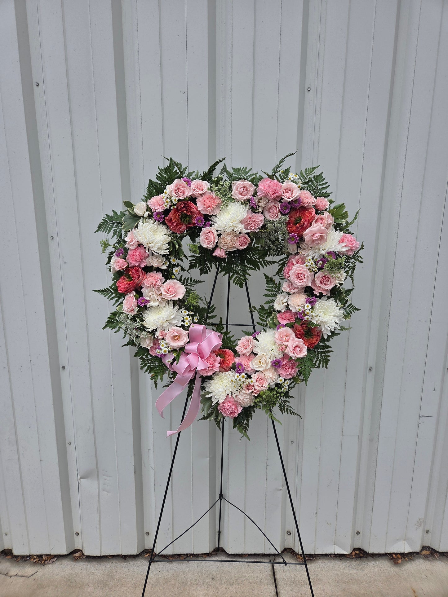 Easel - Heart Wreath - Designer's Choice